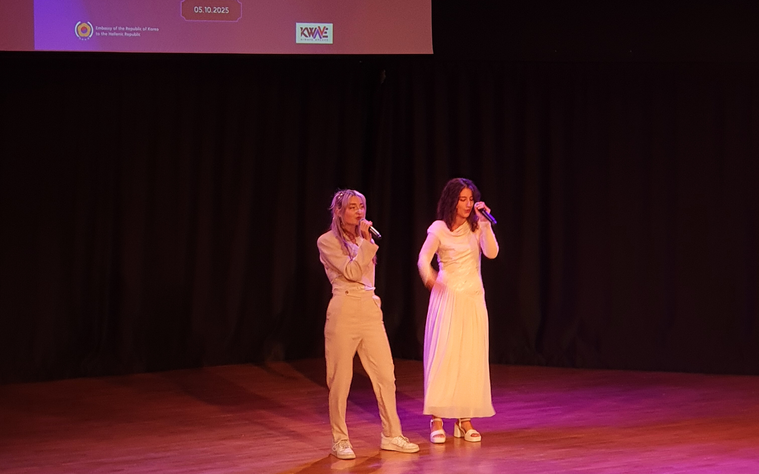 Nebula, winners of the singing category (by Koreaculture.gr)